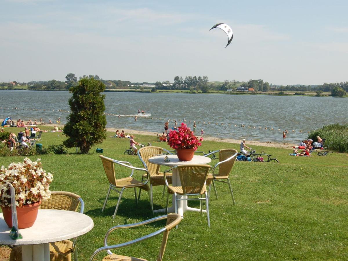 Cosy Holiday Home In Noordwijkerhout Near Lake Екстер'єр фото
